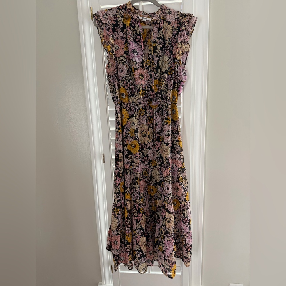 BB Dakota Floral Flutter Sleeve Dress